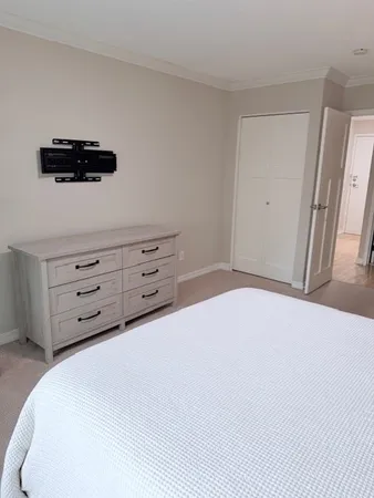 $179,900 | 3150 Excelsior Boulevard, Unit 313, Minneapolis, MN 55416