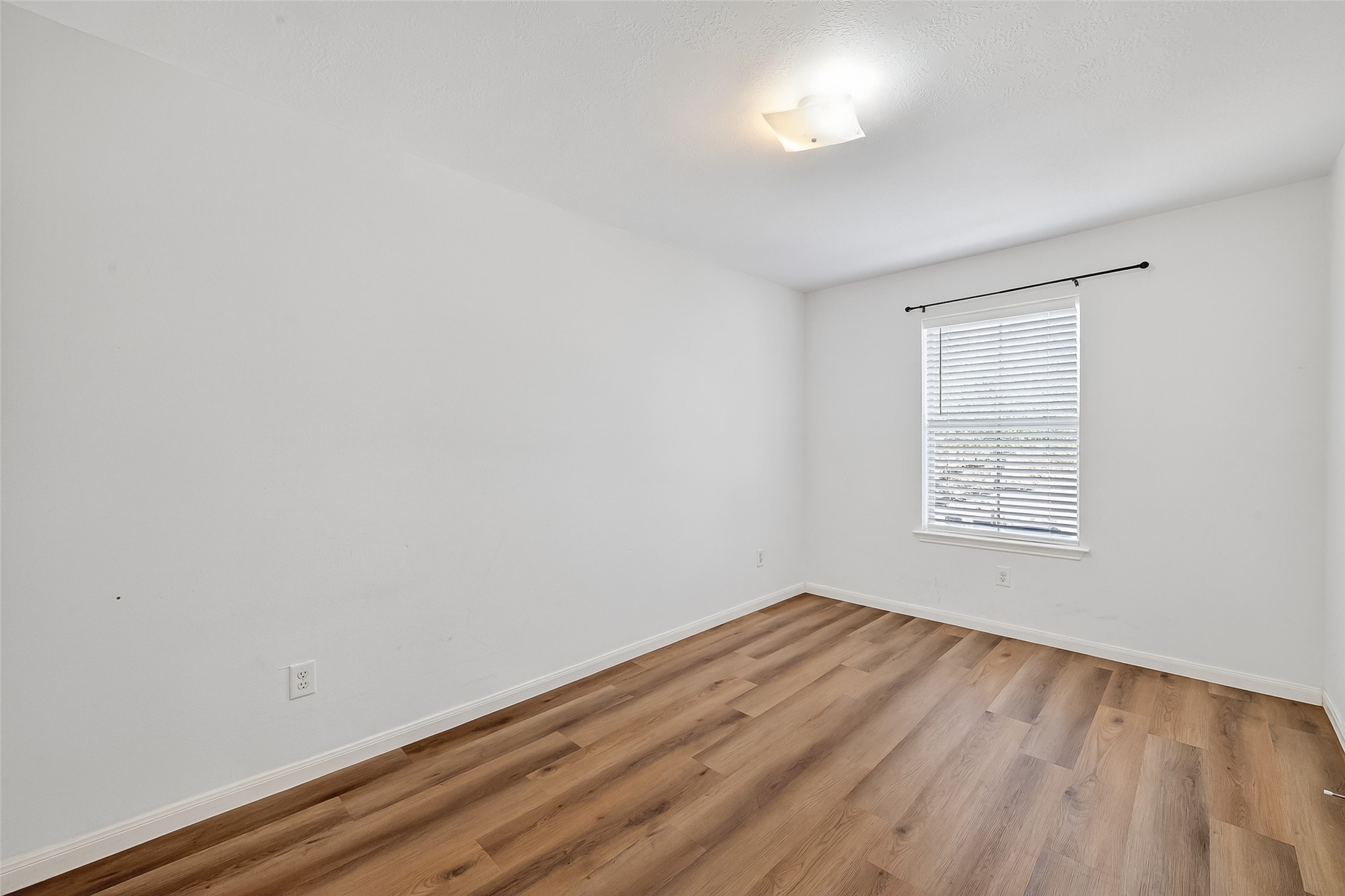 8366 Golf Green Circle Houston, TX 77036 - Photo 19 of 38