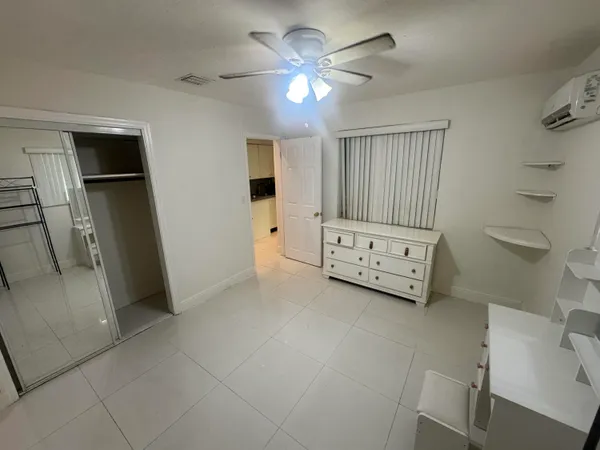 $1,300 | 2727 Polk Street, Unit 1, Hollywood, FL 33020