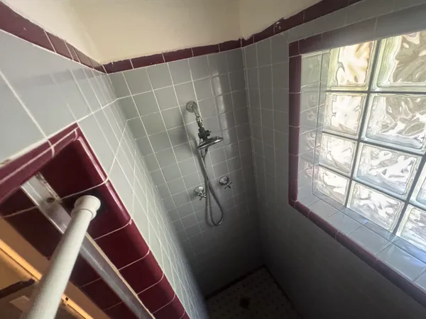 $1,300 | 2727 Polk Street, Unit 1, Hollywood, FL 33020