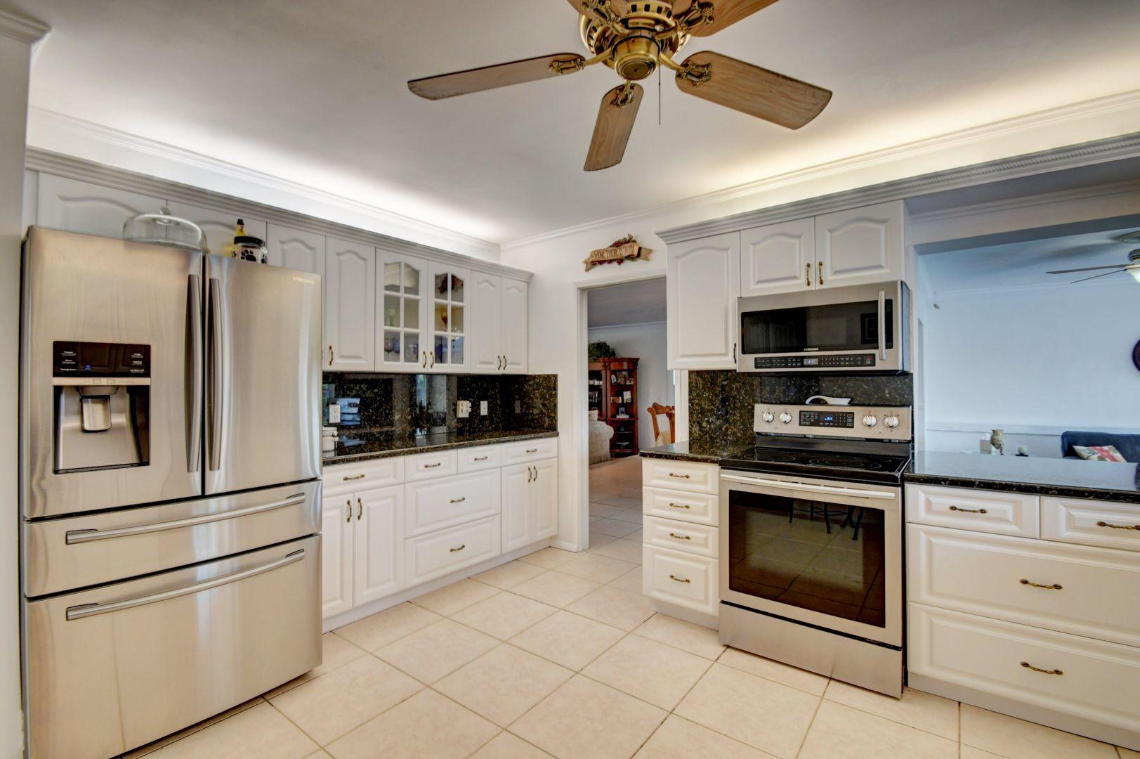 4841 Northwest 5th Terrace Boca Raton, FL 33431 - Photo 11 of 27 Kitchen