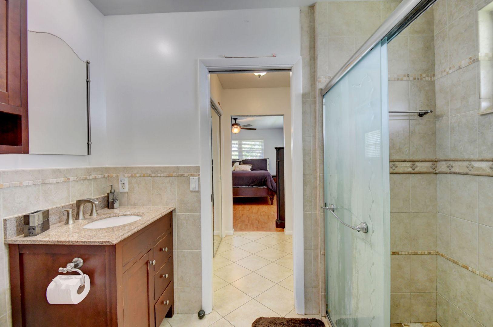 4841 Northwest 5th Terrace Boca Raton, FL 33431 - Photo 16 of 27 Master Bath