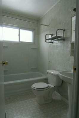 1266 Rambling Road Ypsilanti, MI 48198 - Photo 3 of 7 Photo 3