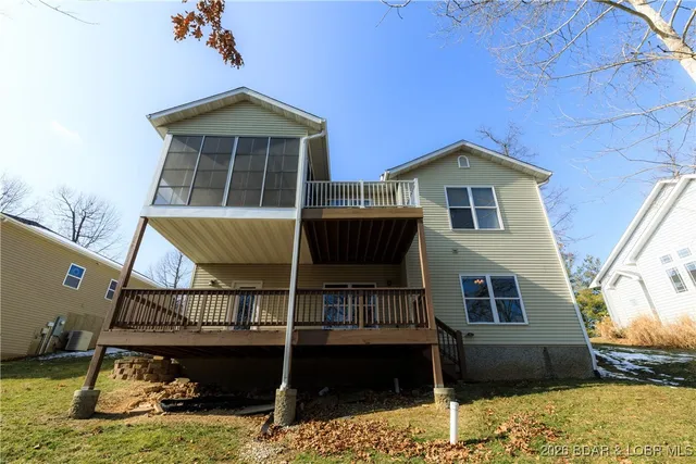 $400,000 | 765 College Boulevard, Osage Beach, MO 65065