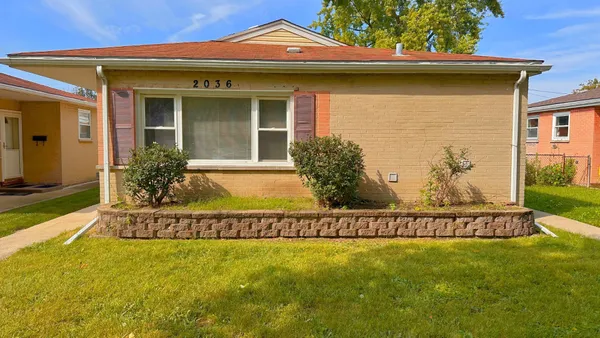 $268,000 | 2036 South 15th Avenue, Broadview, IL 60155