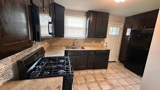 $277,000 | 2036 South 15th Avenue, Broadview, IL 60155