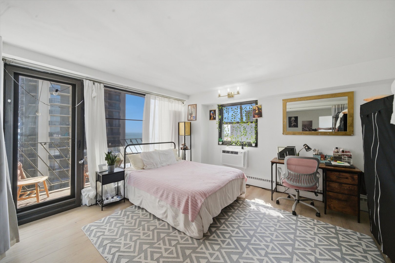 6030 North Sheridan Road, Unit 1001 Chicago, IL 60660 - Photo 11 of 26