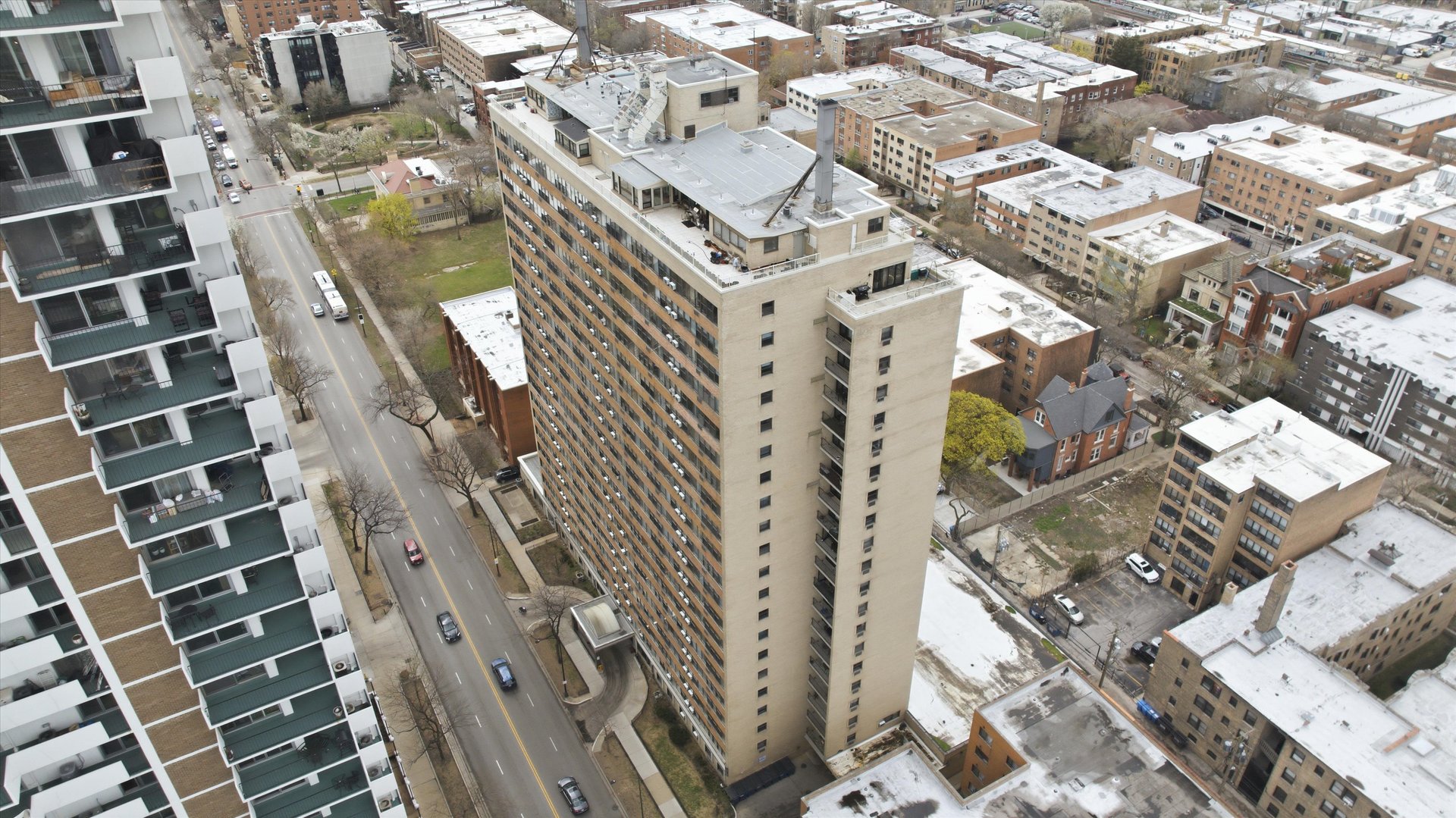 6030 North Sheridan Road, Unit 1001 Chicago, IL 60660 - Photo 18 of 26