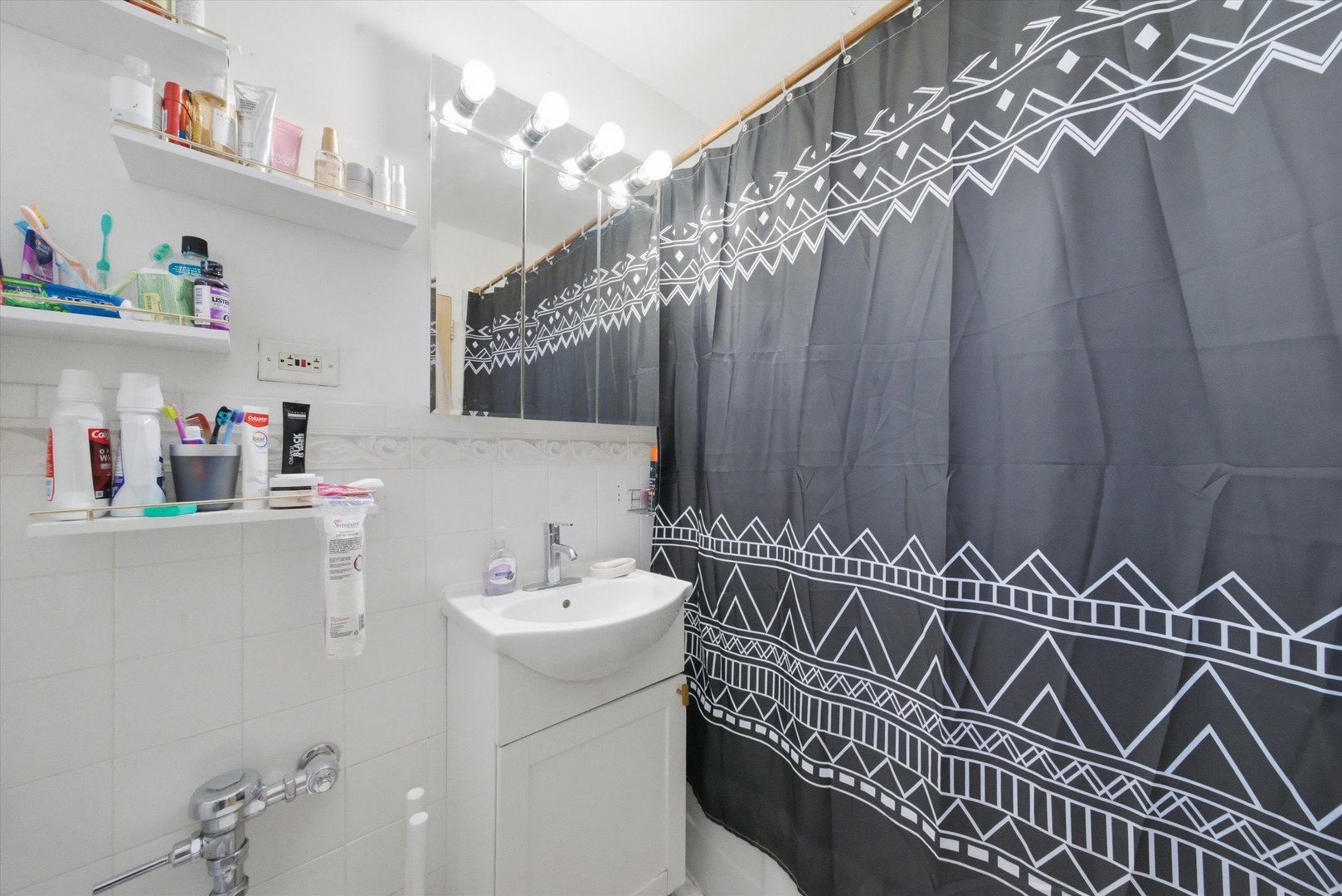 6030 North Sheridan Road, Unit 1001 Chicago, IL 60660 - Photo 8 of 26