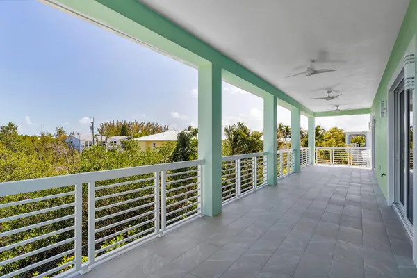 $1,780,000 | 518 Avenida Primiceria, Marathon, FL 33050