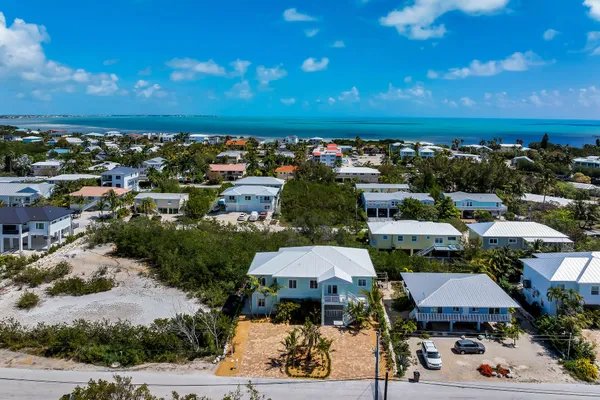 $1,780,000 | 518 Avenida Primiceria, Marathon, FL 33050