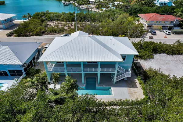 $1,780,000 | 518 Avenida Primiceria, Marathon, FL 33050