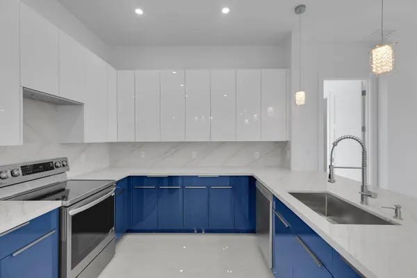 $1,780,000 | 518 Avenida Primiceria, Marathon, FL 33050