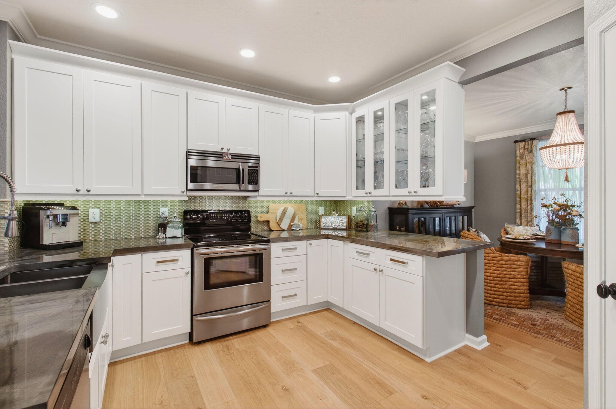 4524 Highgate Drive Delray Beach, FL 33445 - Photo 19 of 68 Brazilian Quartzite counters