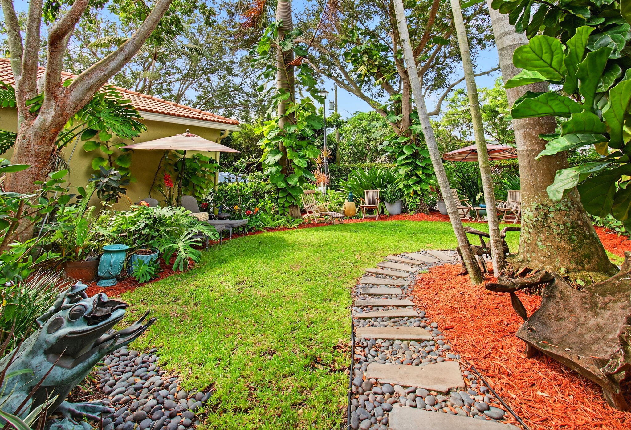 4524 Highgate Drive Delray Beach, FL 33445 - Photo 47 of 68 spot the hidden glove!