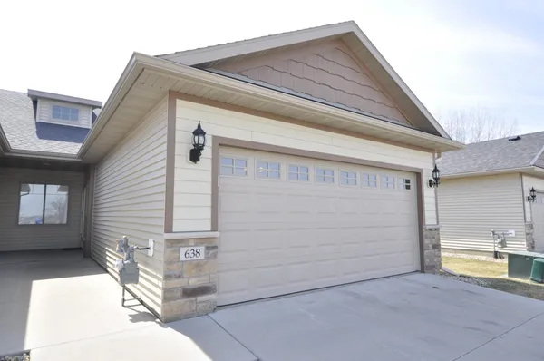 $344,500 | 638 Shardlow Place Northeast, Byron, MN 55920