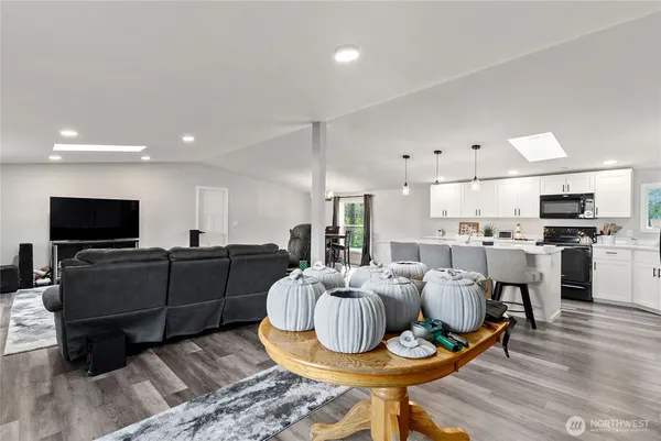 $650,000 | 29717 118th Avenue East, Graham, WA 98338