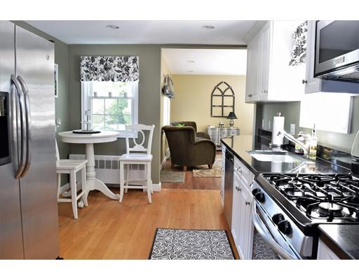 10 Cape Cod Lane Canton, MA 02021 - Photo 4 of 17 Gallery Image 4