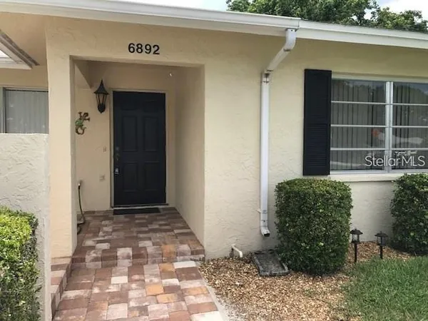 $3,500 | 6892 West Country Club Lane, Sarasota, FL 34243
