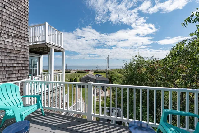 $3,100 | 1497 Ocean Boulevard, Unit #1 CARRIAGE HOUSE, Rye, NH 03870