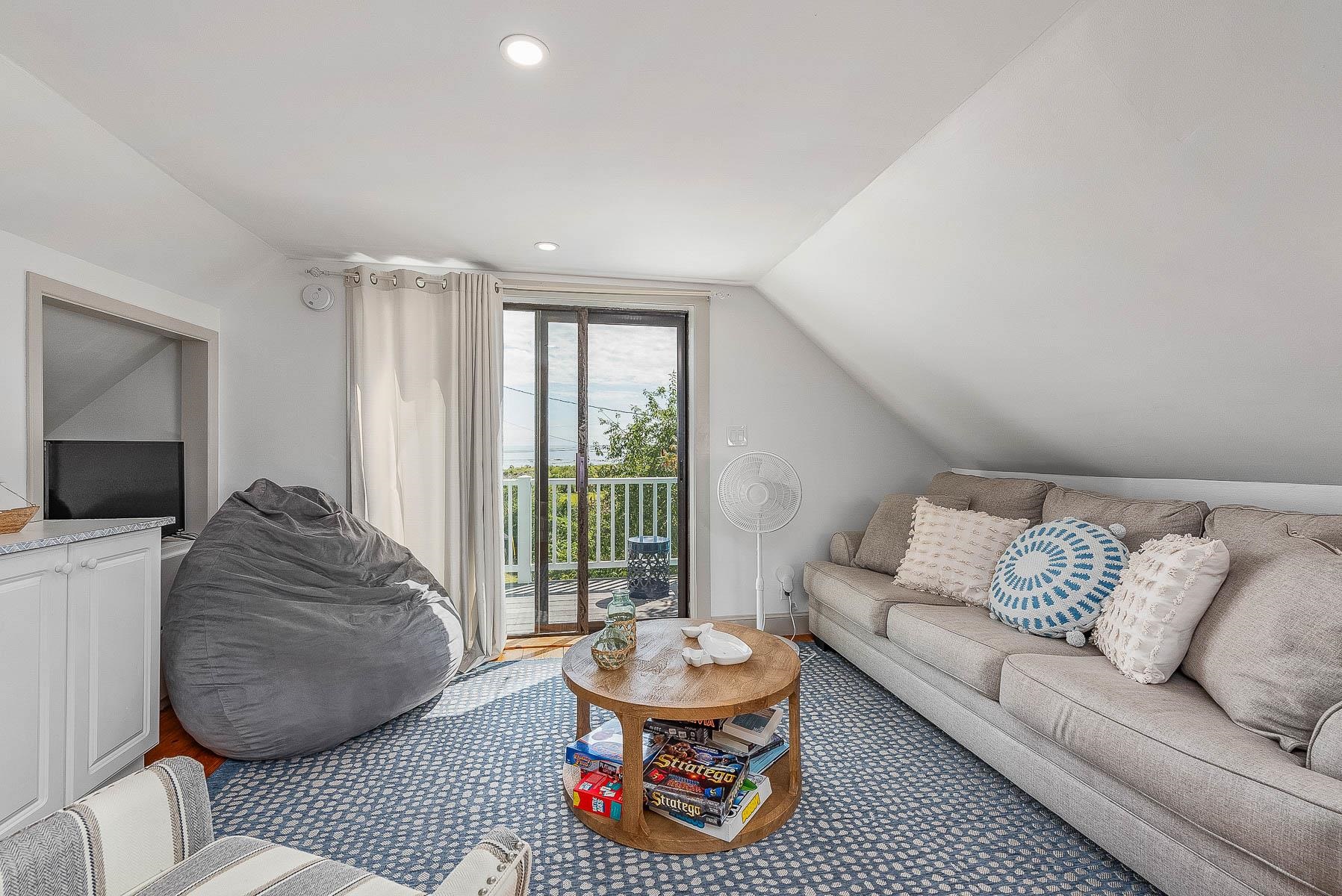 1497 Ocean Boulevard, Unit #1 CARRIAGE HOUSE Rye, NH 03870 - Photo 7 of 20