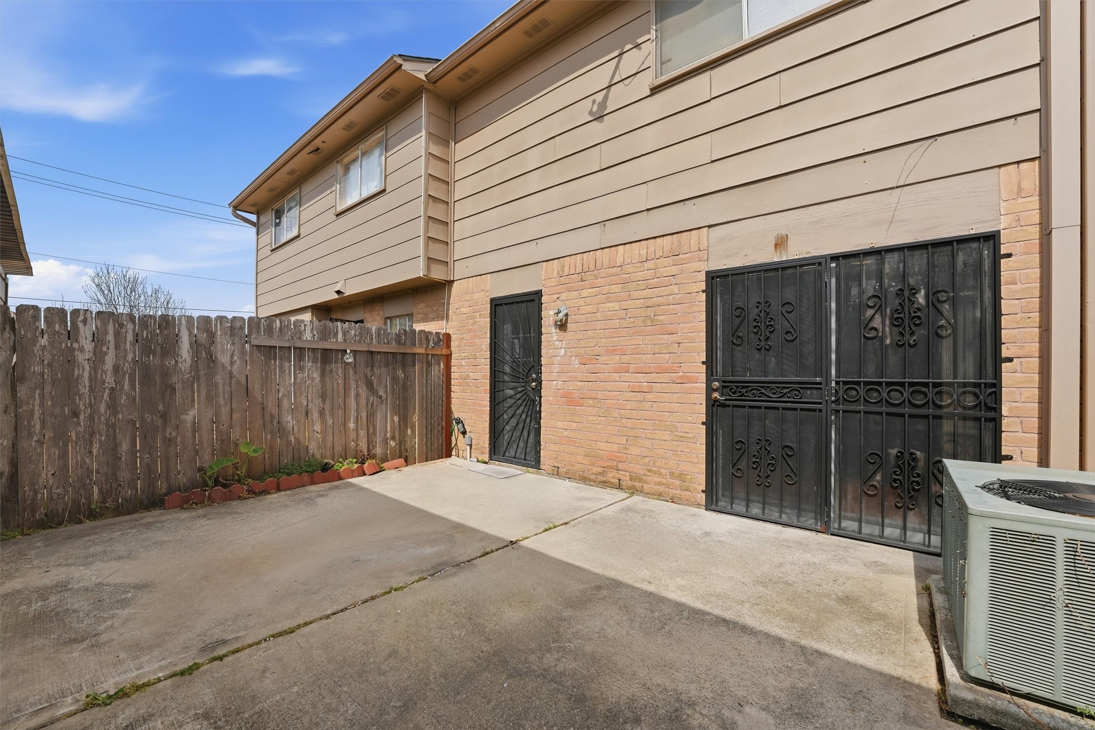 12447 Sharpview Drive, Unit 2447 Houston, TX 77072 - Photo 25 of 28