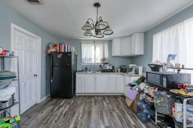 $244,900 | 448 East Tuolumne Street, Fresno, CA 93706