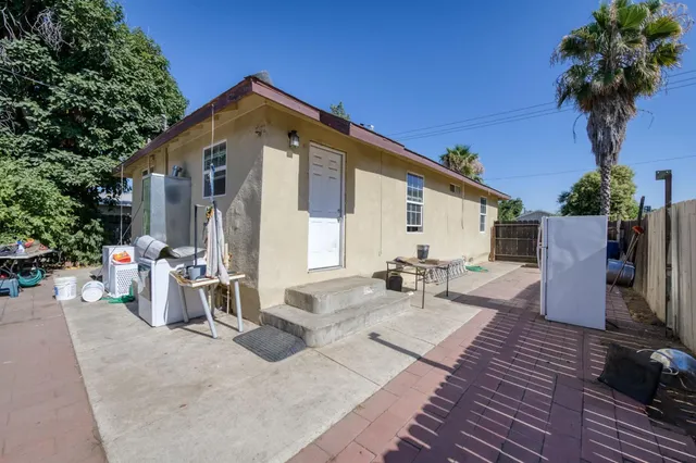 $250,500 | 448 East Tuolumne Street, Fresno, CA 93706