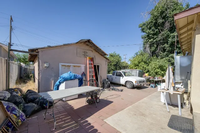 $250,500 | 448 East Tuolumne Street, Fresno, CA 93706