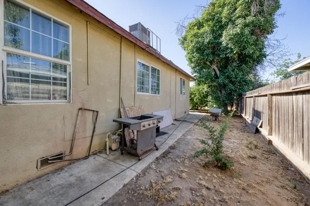 $250,500 | 448 East Tuolumne Street, Fresno, CA 93706