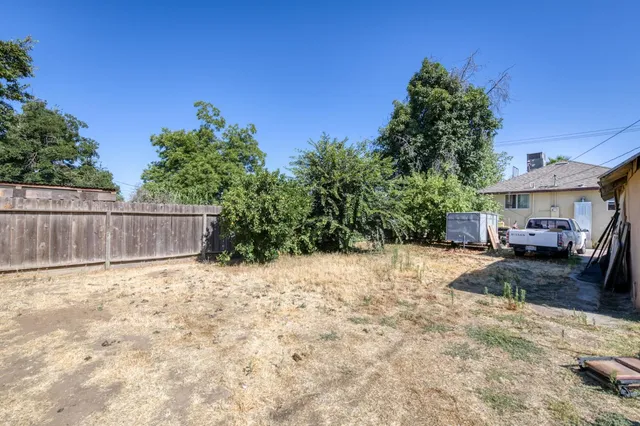 $250,500 | 448 East Tuolumne Street, Fresno, CA 93706