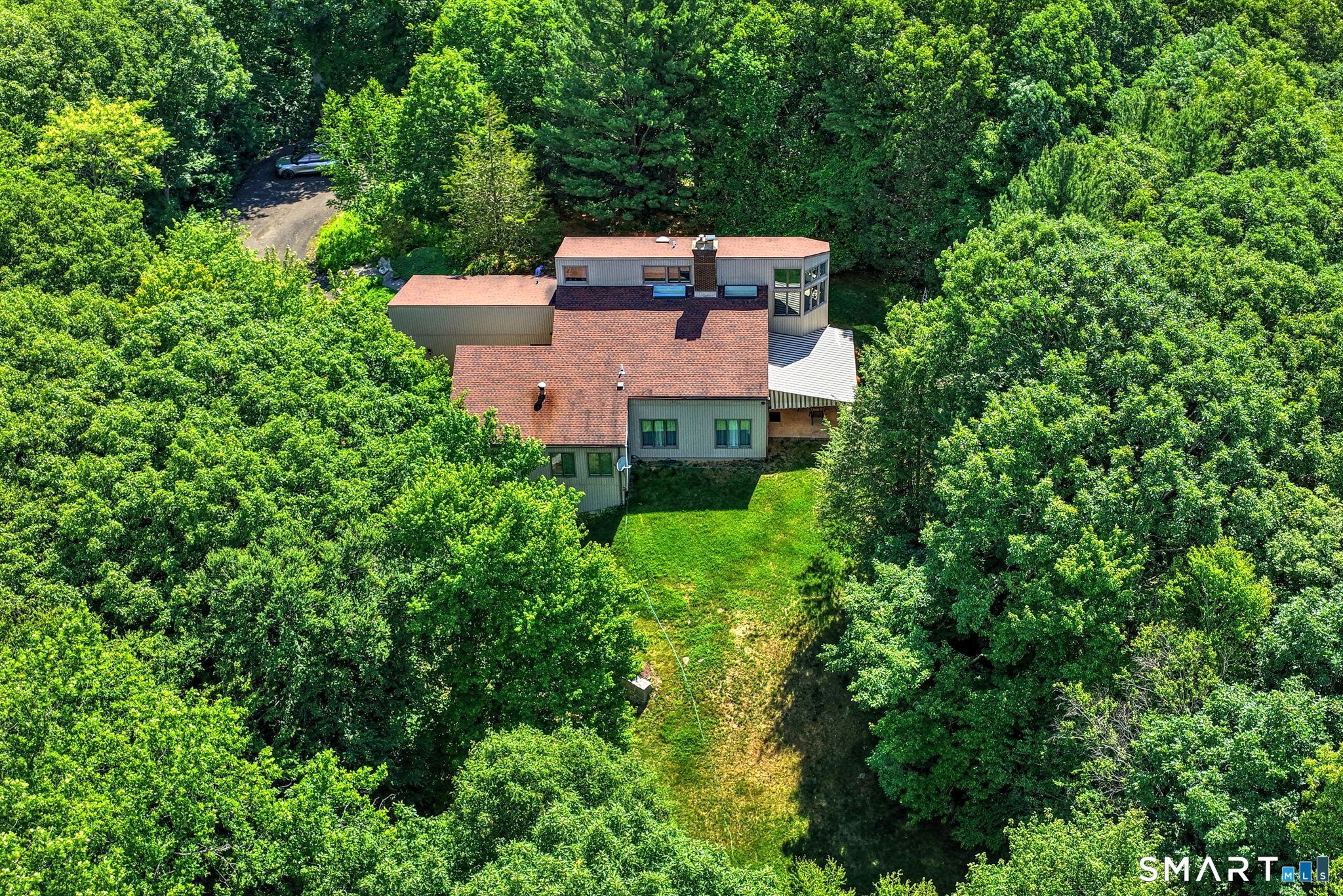 151 Cheshire Road Bethany, CT 06524 - Photo 3 of 40