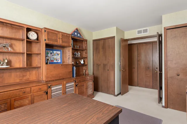 $225,000 | 6222 Pepper Hill Street, West Bloomfield, MI 48322