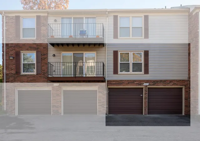 $225,000 | 6222 Pepper Hill Street, West Bloomfield, MI 48322