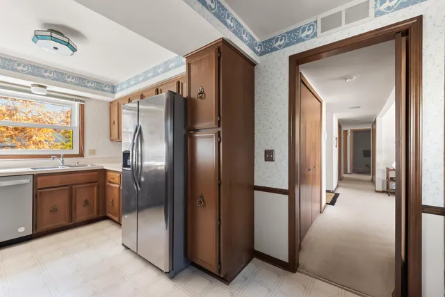 $225,000 | 6222 Pepper Hill Street, West Bloomfield, MI 48322