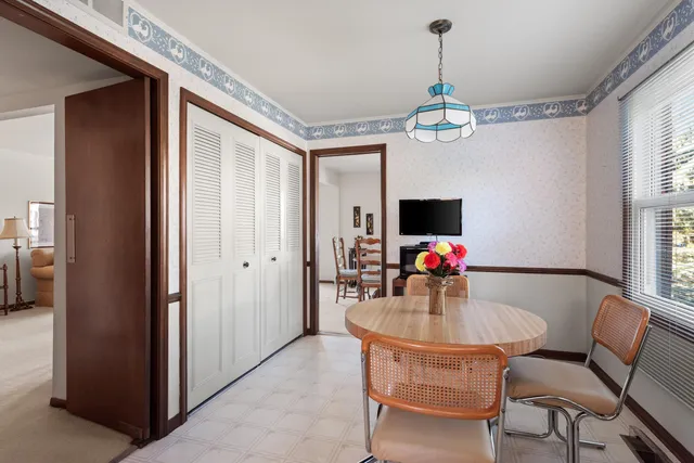 $225,000 | 6222 Pepper Hill Street, West Bloomfield, MI 48322