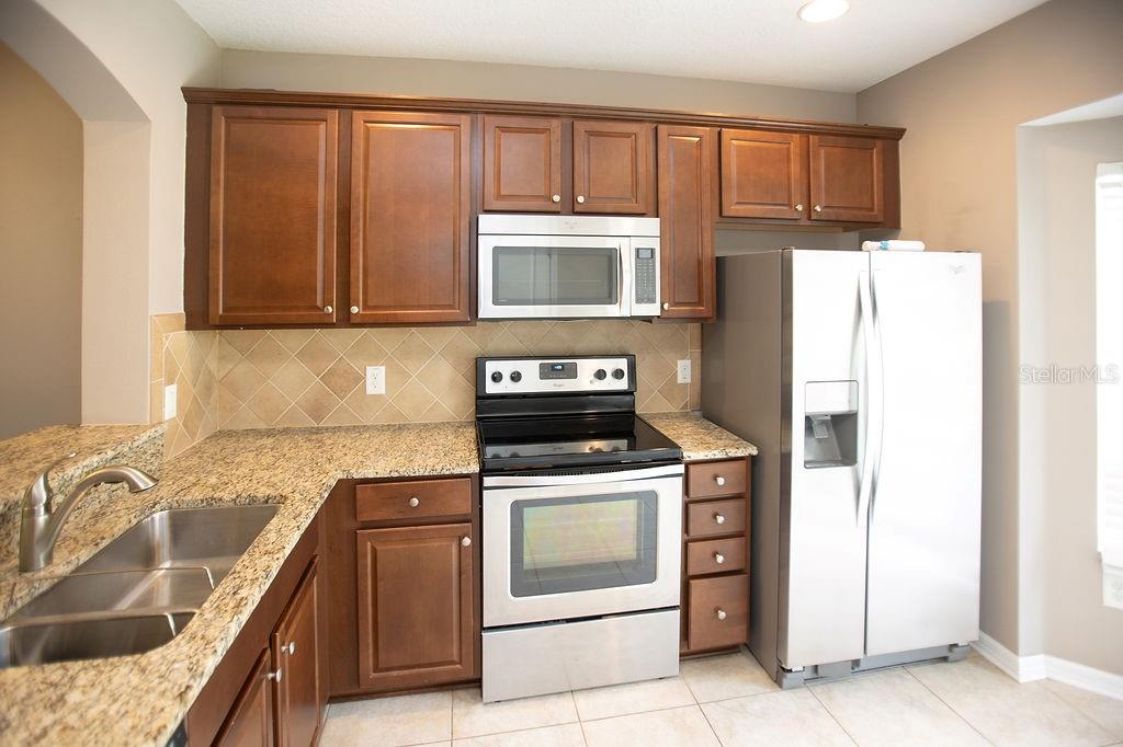 15904 Stable Run Drive Spring Hill, FL 34610 - Photo 12 of 50