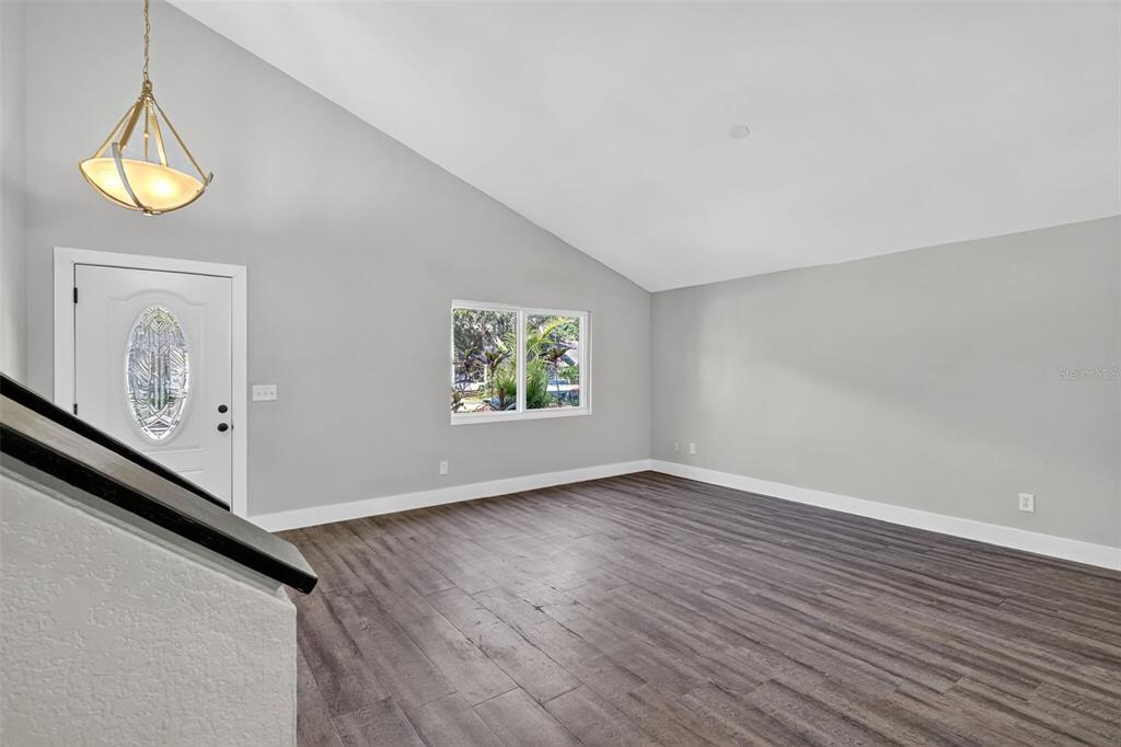 16133 Ravendale Drive Tampa, FL 33618 - Photo 13 of 36