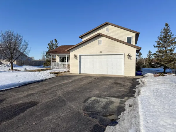 $349,900 | 1124 Garnet Boulevard, Detroit Lakes, MN 56501