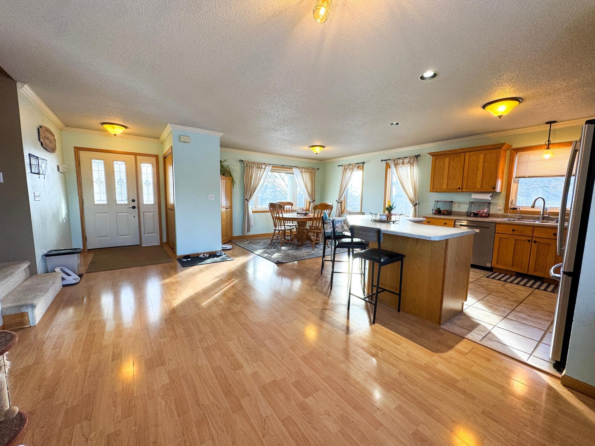 1124 Garnet Boulevard Detroit Lakes, MN 56501 - Photo 3 of 37