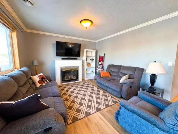 $339,900 | 1124 Garnet Boulevard, Detroit Lakes, MN 56501