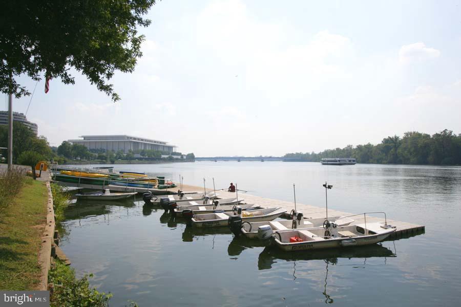 955 26th Street Northwest, Unit 707 Washington, DC 20037 - Photo 18 of 20 a view of a lake with boats in it