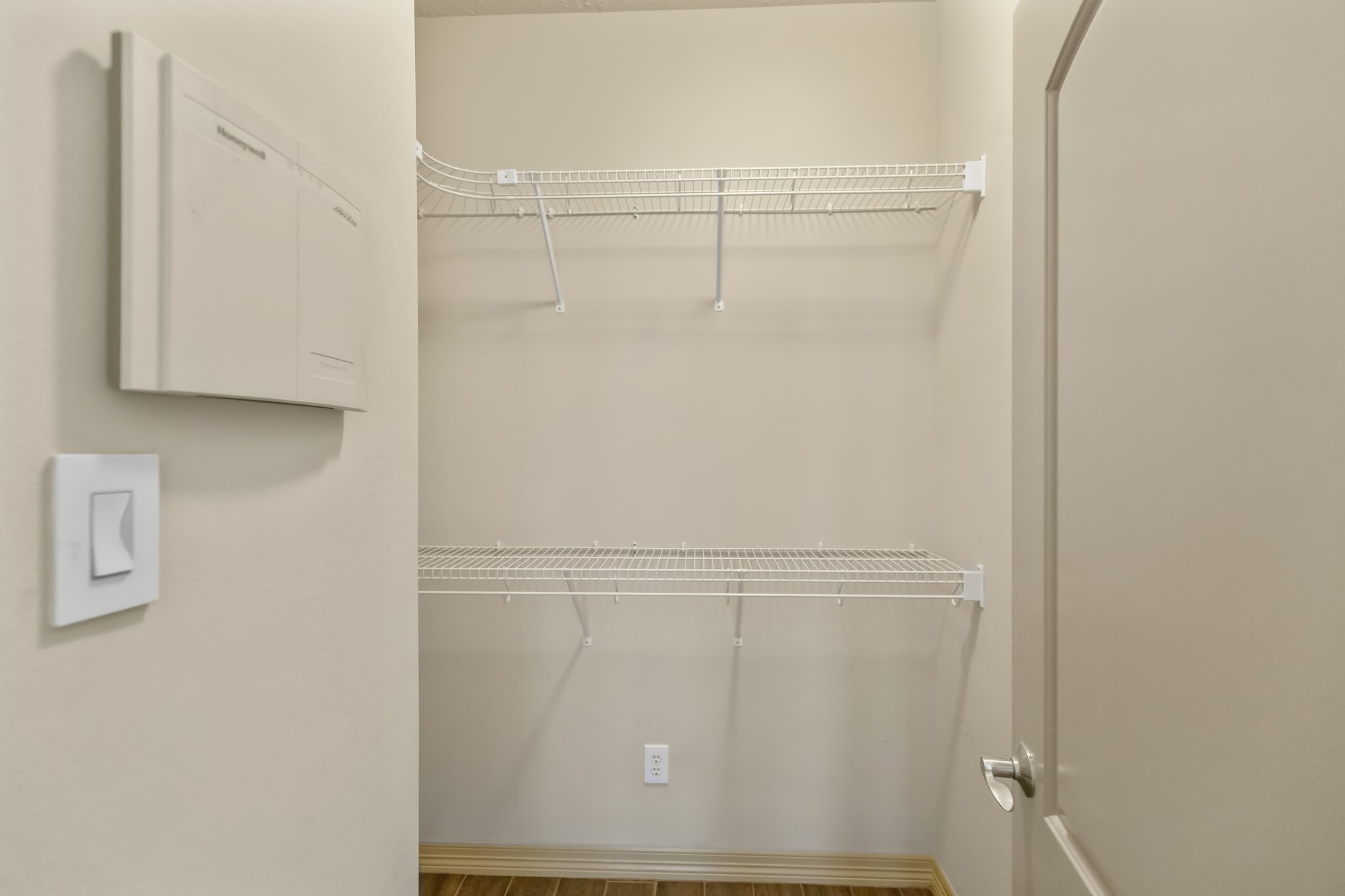 1607 Bass Street, Unit B Houston, TX 77007 - Photo 35 of 39 a view of small space