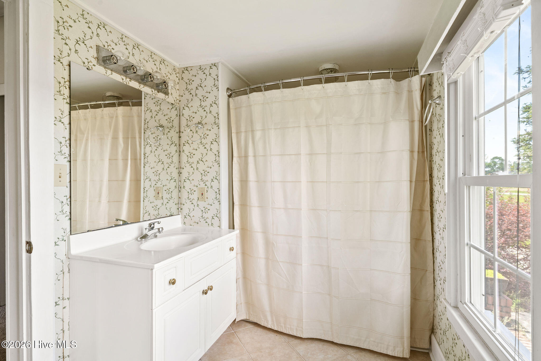 1352 Cornwallis Road Rose Hill, NC 28458 - Photo 28 of 42