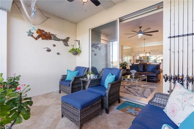 $375,000 | 162 Newport Drive, Unit 1204, Naples, FL 34114