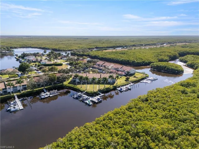 $375,000 | 162 Newport Drive, Unit 1204, Naples, FL 34114