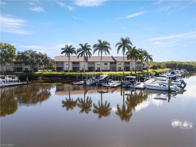 $375,000 | 162 Newport Drive, Unit 1204, Naples, FL 34114
