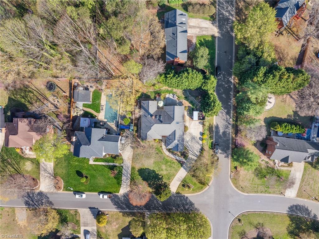 3029 Havasu Way High Point, NC 27265 - Photo 4 of 46