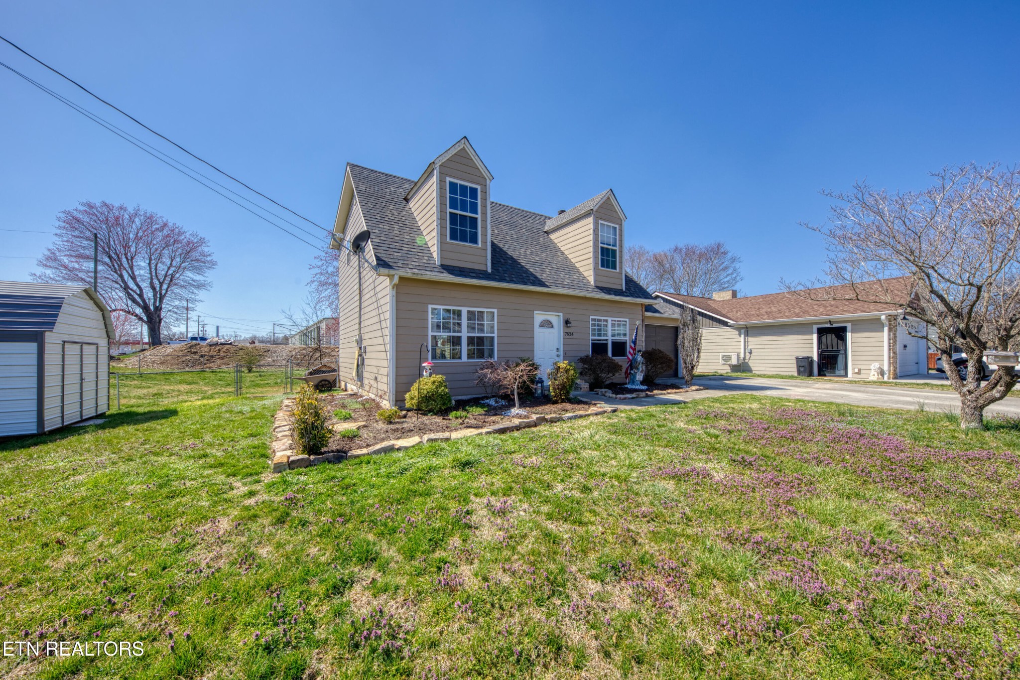 7624 Camden Road Powell, TN 37849 - Photo 3 of 14 Gallery Image 3