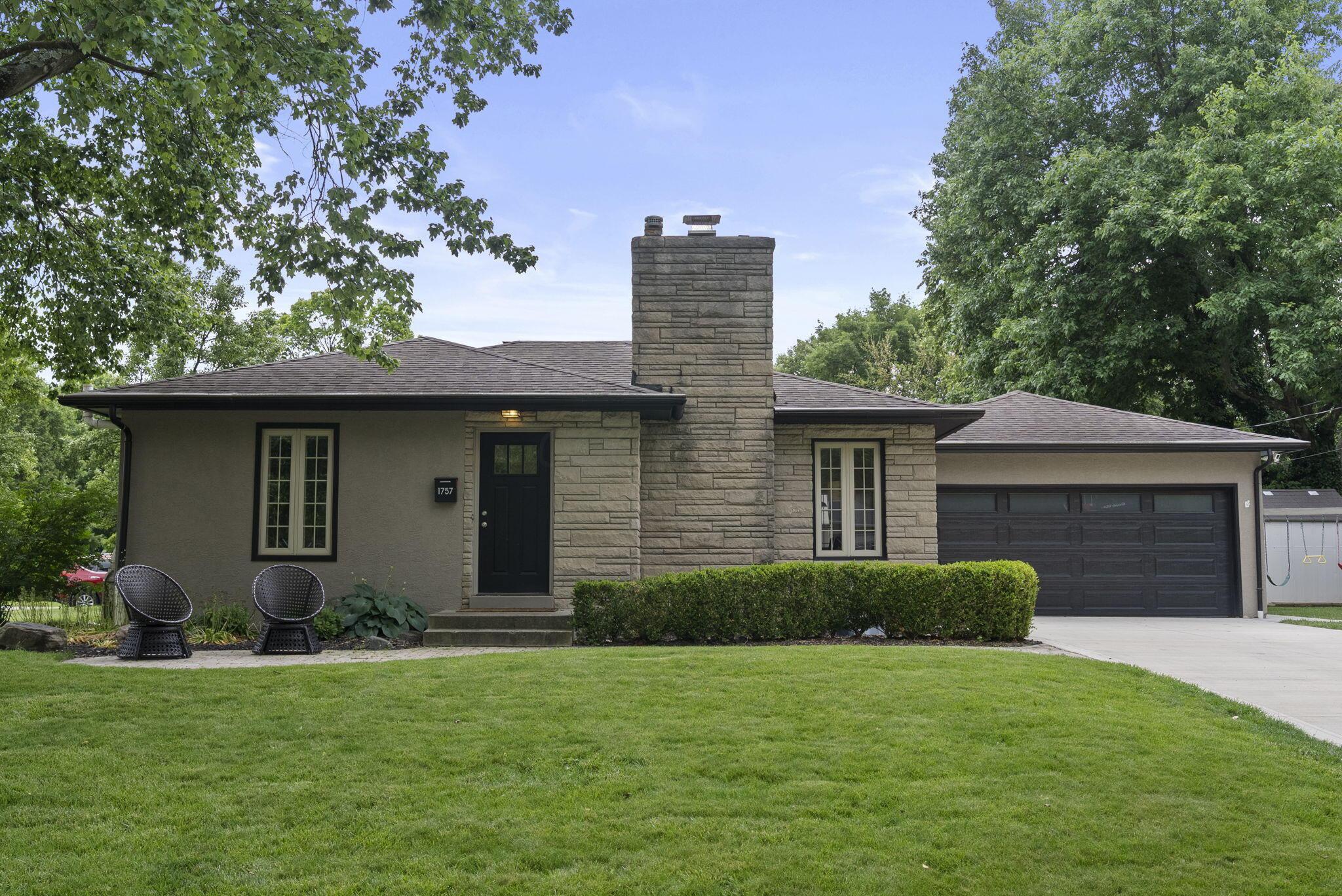 1757 Inchcliff Road Columbus, OH 43221 - Photo 7 of 59